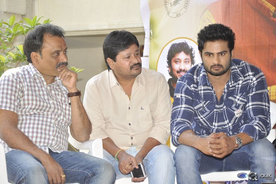 Dasari-Appreciates-Krishnamma-Kalipindi-Iddarini-Team